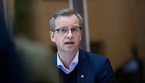 Der er mulighed for at indsætte forstærkninger fra hele landet, lyder det fra ministeren. Damberg Kallar Lo Till Mote Om Samhall Dagens Arbete