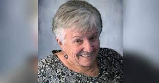 Loretta Stegner's Instagram, Twitter & Facebook