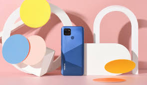 Das Realme V3 ist mit 122 Euro das ...