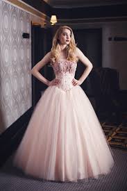 Maybe you would like to learn more about one of these? Brautkleid In Rosa Mit Perlen Bestickt Massanfertigung Kleiderfreuden