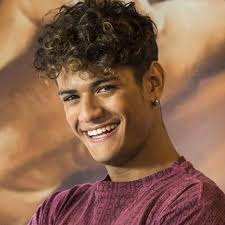 BBB 23: Gabriel Santana já foi ídolo infantil e vítima de morte falsa