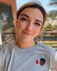 Regina Marron's Instagram, Twitter & Facebook