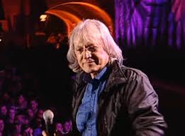 Mereu cu zambetul pe buze si pregatit oricand sa acorde un interviu, cantaretul a reusit sa cucereasca milioane de romani. S A Aflat DupÄ Moartea Lui Secretul Lui Mihai Constantinescu Evenimentul Zilei