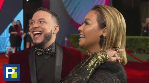 Chiquis comenzó su carrera artística en el 2014, al publicar su primer sencillo titulado «paloma blanca».4 hizo su debut en televisión internacional durante los premios juventud al presentar su segundo sencillo «esa no soy yo». Chiquis Rivera Y Hector Frida Sofia Y Chiquis Rivera Terminan En Pleito Despues De Los Premios De La Radio Rotativo De Queretaro Boss Chiquis Desde Mexicali Bossbeenation
