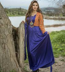 Xunav Adli Kullanicinin Kurdish Fashion Cilubergi Kurdi Panosundaki Pin Kiyafet Elbise Stil