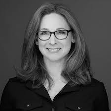 Laura Highland's Instagram, Twitter & Facebook