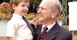 Anúncio de 3 estacas reorganizadas no Brasil e mais 19 no mundo