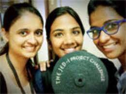 Students win award for offering solution to marine pollution