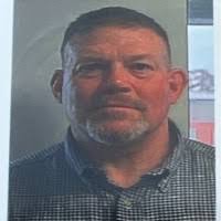 300+ perfiles de «Eskelson»