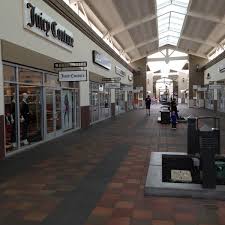 Visit over 180 iconic brands and designer names while enjoying northern california's beautiful weather in the state's largest outdoor outlet shopping mall. Photos At San Francisco Premium Outlets Livermore Ca