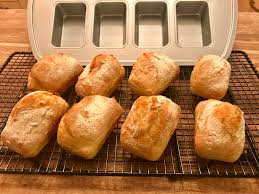 Baguette Brotchen Magique Aus Der Mini Kuchen Form Von Pampered Chef Brot Selber Backen Rezept Baguette Brotchen Brot Backen Rezept