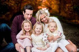 Fall Family Photo Life Family Portrait Poses Family Picture Poses Fall Family Photos