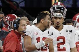 Who Should Start At Quarterback For Alabama Jalen Hurts Or Tua Tagovailoa Alabama Crimson Tide Football Alabama Crimson Tide Jalen Hurts