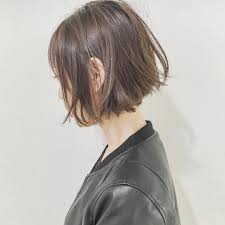 いいね 1 106件 コメント11件 安藤圭哉 shima plus1 stylistさん andokeiya のinstagramアカウント ハンサムショートボブ ショートっぽいんだけど切りっぱなし感もあるスタイルです オトナっぽい洒 ハンサムショート きりっぱなし ボブ パーマ