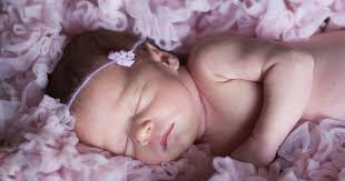 15 Rangkaian Nama Bayi Perempuan Yang Lahir Bulan Juni Beserta Artinya Popmama Com