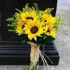 Here, we're showcasing some of our favorite sunflower wedding bouquets, perfect for any type of bride and any wedding style. Sunflower Wedding Bouquet River Grove Il Florist Quasthoff S Flowers