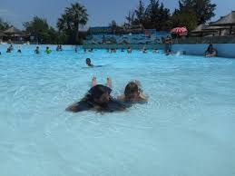 Piscine A Vague En Juin Picture Of Aqualand Cyr Sur Mer Saint Cyr Sur Mer Tripadvisor