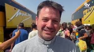 Luis Vasallo's Instagram, Twitter & Facebook