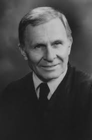 Edwin Kosik, Firm Judge in 'Kids for Cash' Case, Dies at 94