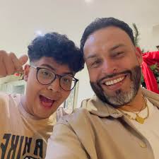 Luis Vacio was live.