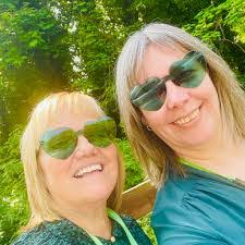 Kelly Dowler's Instagram, Twitter & Facebook