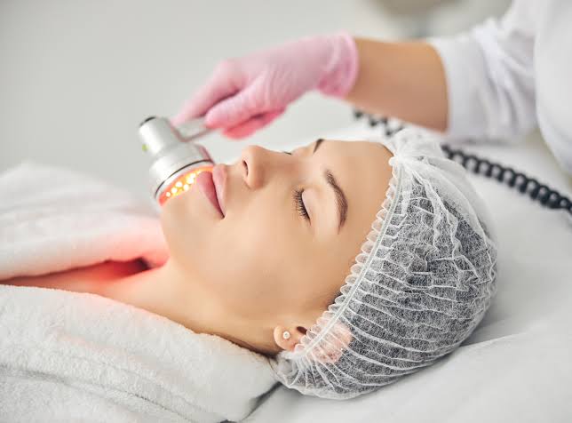 Pros and Cons of CO2 Laser Resurfacing - Perfect Doctors Clinic