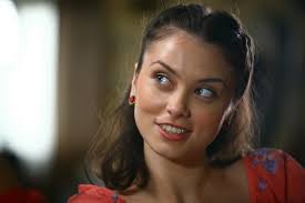 He appeared in more than fifty films since 1972. Las Fierbinti Tara O Arde Pe Comedie Din 1 Martie La Pro Tv Marea Dragoste