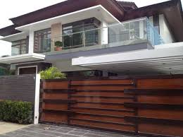 Desain pagar rumah minimalis modern terbaru warna putih gambar via gambarrumahidaman.info. 60 Model Pagar Rumah Minimalis Besi Dan Kayu Desain Apik