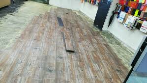 اعمال تركيب ارضيات باركيه Pvc نوع Lemar الارجوان للديكور ارضيات Pvc وديكور Facebook