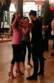 When Marimba Rhythms Start To Play Dance With Me Alle On Twitter Dancing With The Stars Dance Couple Photos