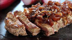 Nella sua villa di sant'agata, fra i tanti piatti preparati da verdi, il risotto era consumato e apprezzato in ogni stagione: Tagliata Di Cavallo Con Cipolle Pagani Carni