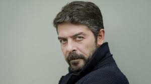Sinan tuzcu yer aldığı güncel dizileri, oyuncunun son dizi projeleri. Sinan Tuzcu Kimdir Nereli Nerede Dogdu Kac Yasinda