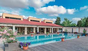 Property location with a stay at vox maris grand resort in costinesti, you'll be connected to the convention center and minutes from summer theater, and close to obelisk. Complex Vox Maris Grand Resort Costinesti Romania