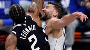 After a clippers turnover, tim hardaway jr.'s potential tying 3 spun around and out. Mavericks Kleber Clips Staredown Crossed Line E Jazz News