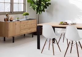 This lets you skip placemats too! Circle Furniture How To Update A Traditional Dining Room