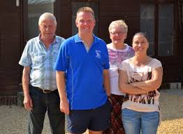 Ronny Menten (Rummen, BE) wint 1e nationaal Bourges 10.111 jaarlingen  (snelste van 45.507 deelnemers)