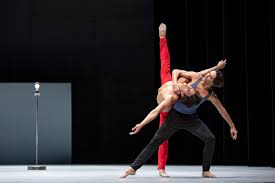 Get all latest news about corona hamburg, breaking headlines and top stories, photos & video in real time. The Arts Desk In Hamburg Ghost Light A Ballet In The Time Of Corona Review