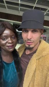 Zander Baronet: Música e Novidades ao Vivo