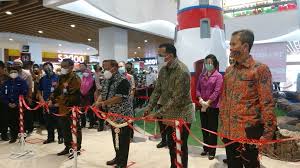 Info lowongan kerja terbaru datang dari transmart carrefour dengan nama lengkap perusahaannya yaitu pt trans retail bandung, yang merupakan salah satu mall atau pusat perbelanjaan besar di. Transmart Cilegon Resmi Dibuka