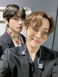 New Tattoos!" Now-Deleted Photos Of BTS's V And J-Hope Garner Hot Reactions 