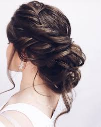 Curly bridal hair simple bridal hairstyle cute wedding hairstyles wavy wedding hair wedding hairstyles half up half down 100 Gorgeous Wedding Hair From Ceremony To Reception
