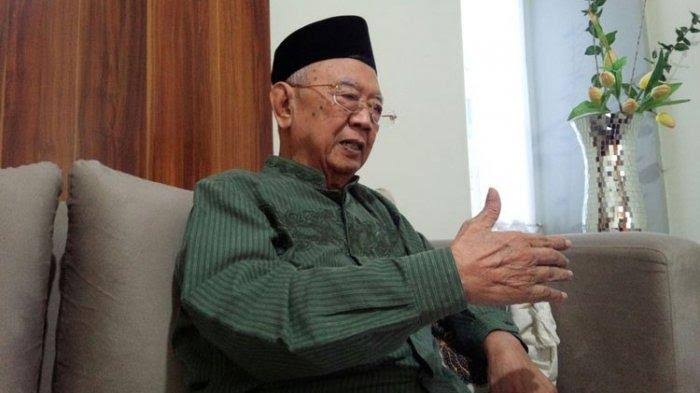 Gus Sholah 