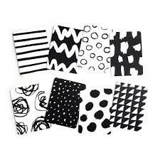 Nouveaux Bebes Repondent Au Mieux Aux Couleurs Audacieuses Contraste Eleve Et Des Images Ces Carte New Baby Products Homemade Baby Toys Printable Flash Cards