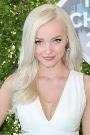 Dove Cameron S Hairstyles Hair Colors Steal Her Style Cameron Hair Dove Cameron Style Dove Cameron