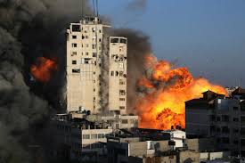 On the israeli side, at least seven people, including one teenager, are dead. Dikamx0wpt60em
