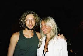 Sui social la foto bollente di paola massari che ha risposto all'ironia di. Intervista Con Giovanni Baglioni E Paola Massari Fabio Calvari Television