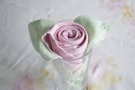 Pliage Serviette En Tissu Ou Papier 40 Idees Deco Pliage Serviette Tissu Pliage Serviette Serviettes En Tissu