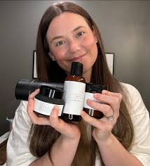 Can someone tell me if this deodorant is clean or not? It's owned by Lume.