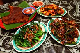 Tahu tempat makan lain di bogor dengan panorama dan pemandangan yang wow dan pantas direkomendasikan? Medan Selera Taman Sri Gombak Tempat Makan Menarik Di Gombak Selangor Tempat Menarik