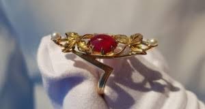 Primul lucru pe care trebuie sa il faci este sa mergi pe la bunici, parinti, prieteni si rude si. Antic Shop Anticariat Online Antichitati